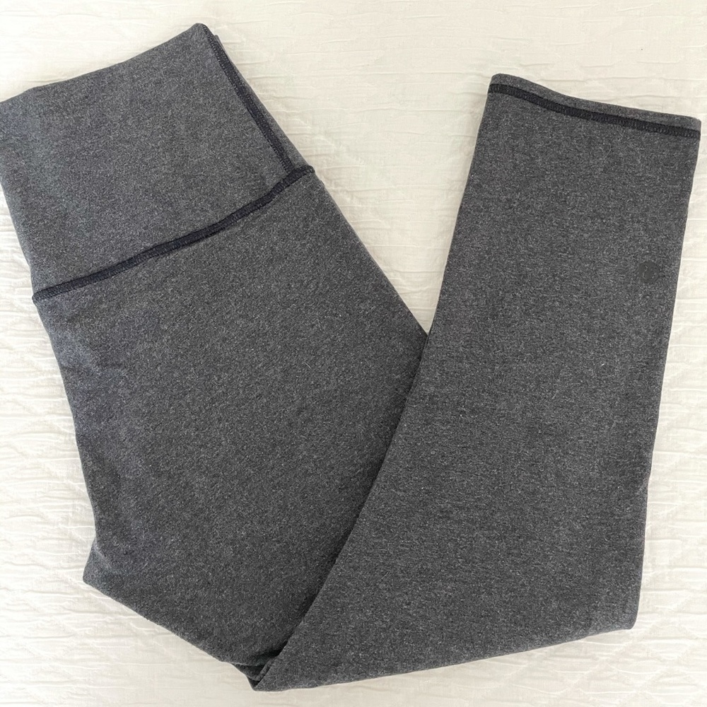 Lululemon crops